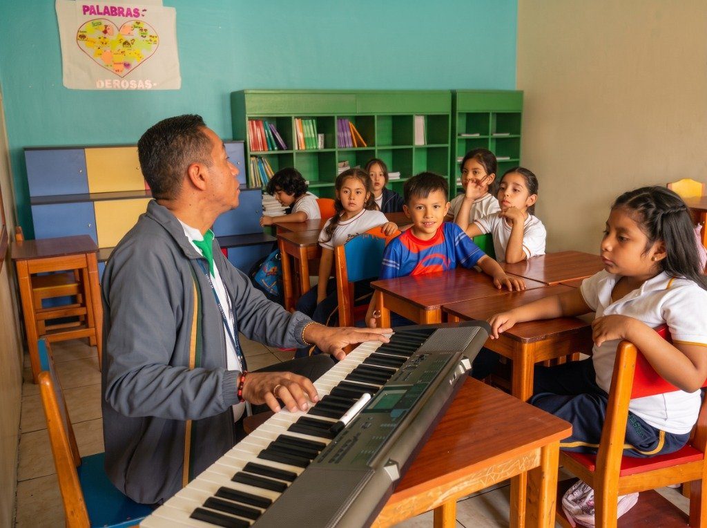 Clase y Club de Música en Delfos